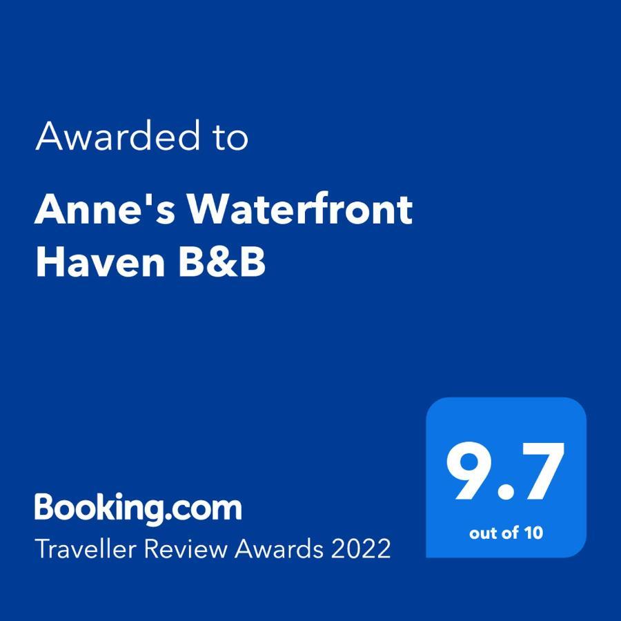 Anne'S Waterfront Haven B&B Corlette Ngoại thất bức ảnh